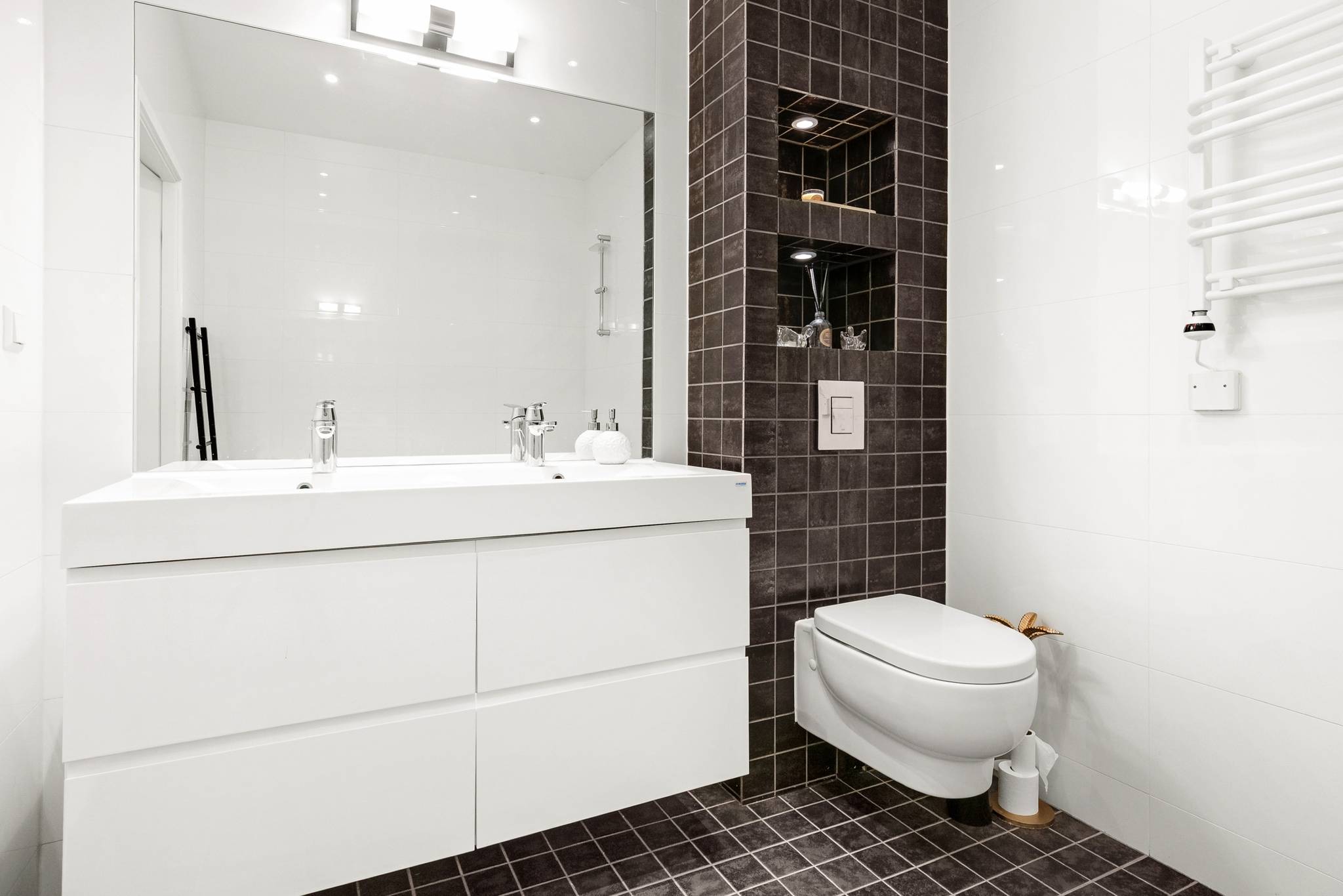 6 rum Radhus på Gåsörtsvägen 10 Sundbyberg - Ursvik Sundbybergs kommun - bild 27