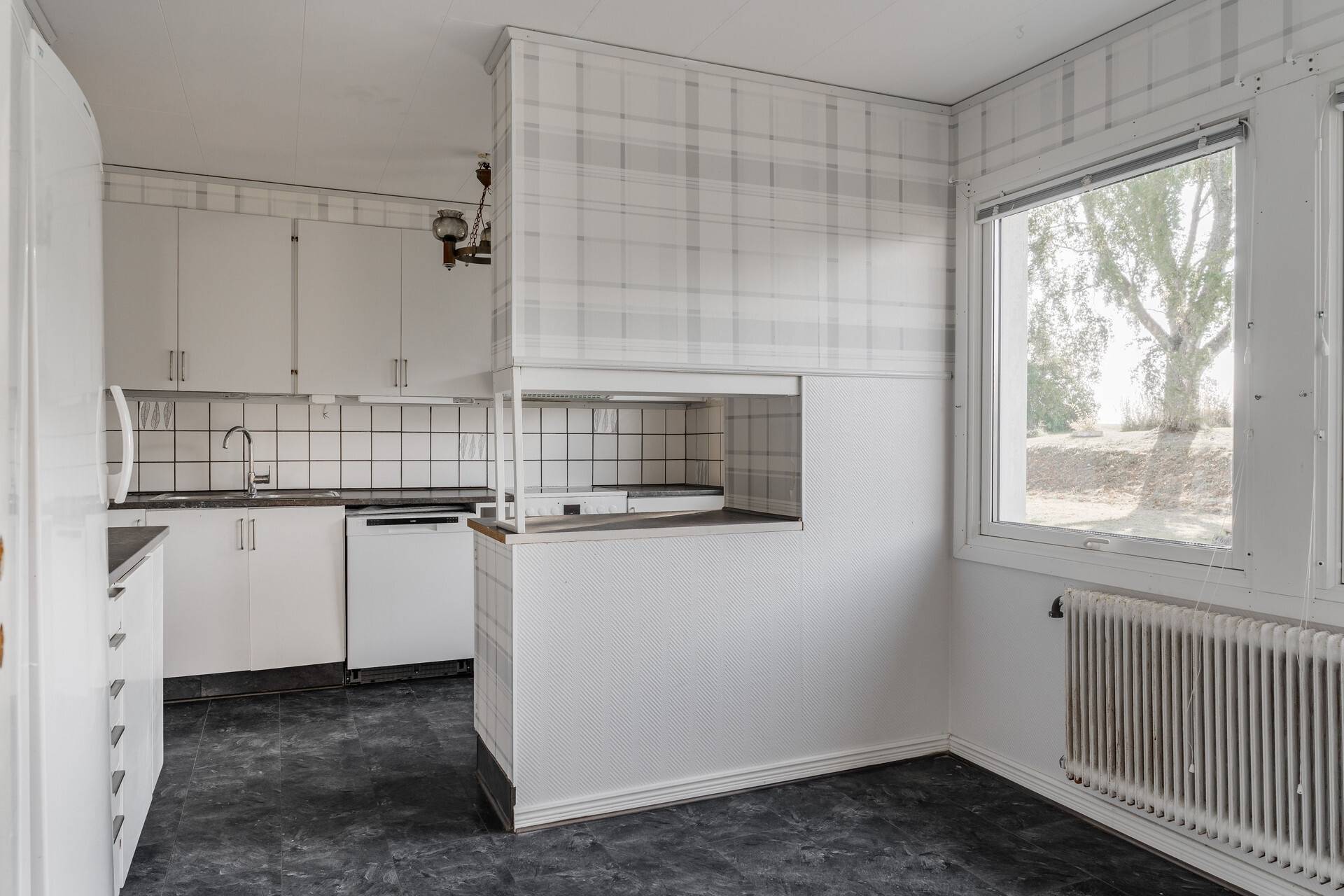 4 rum villa på Silvii väg 24 Tun, Lidköpings kommun - bild 4