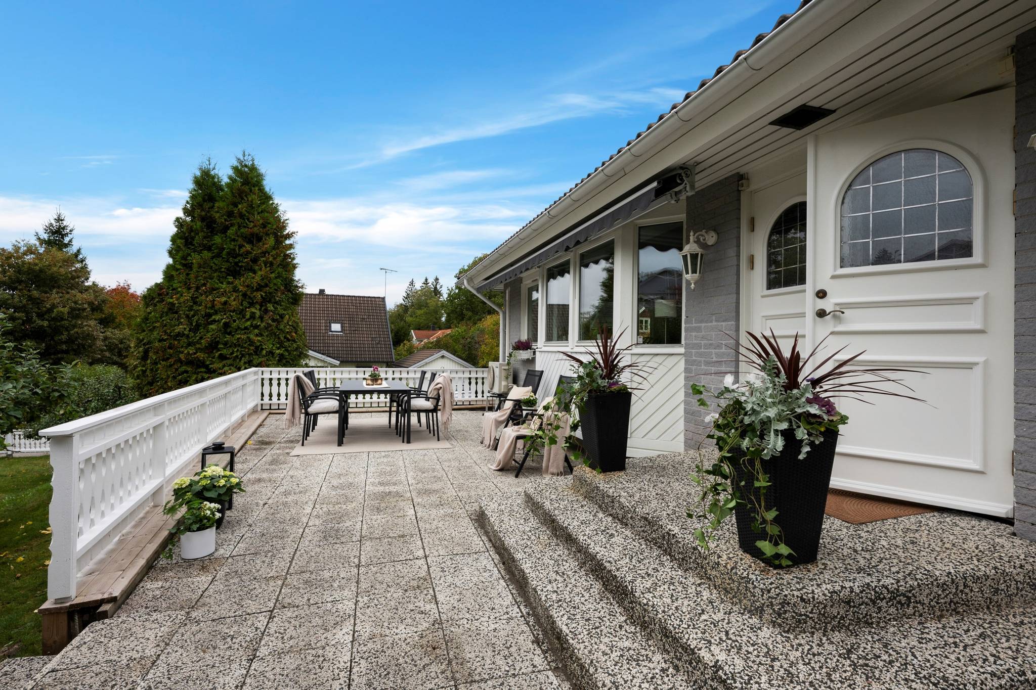 6 rum Villa på Sävsångarvägen 37 Älta - Kolarängen Nacka kommun - bild 1