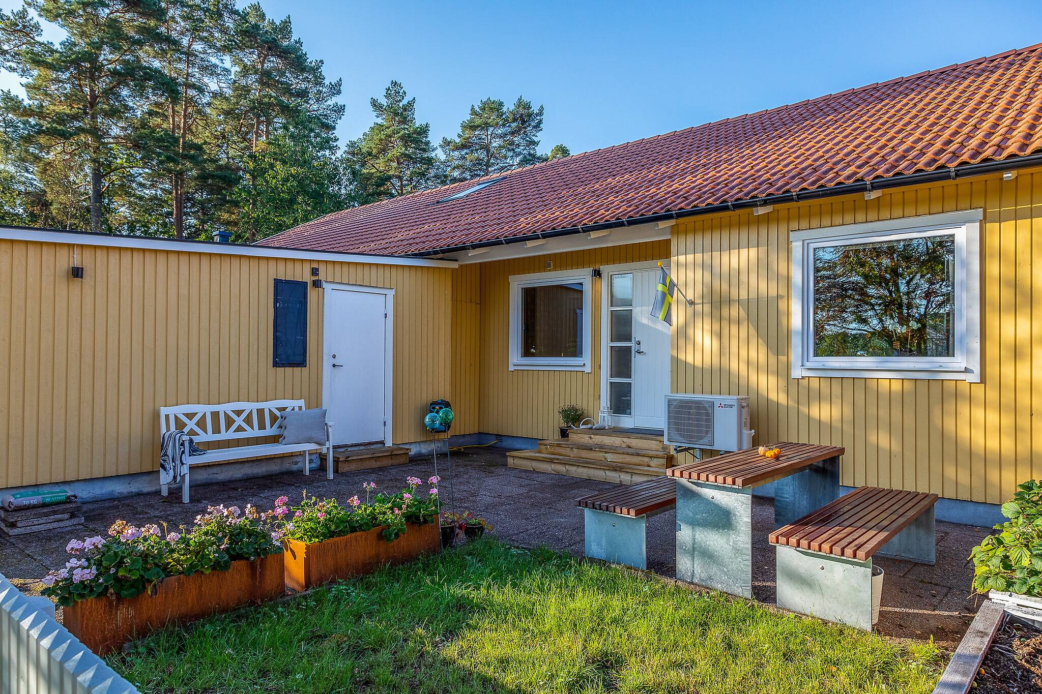 3 rum Radhus på Tomtegatan 21B Fågelbäret Västerviks kommun - bild 2