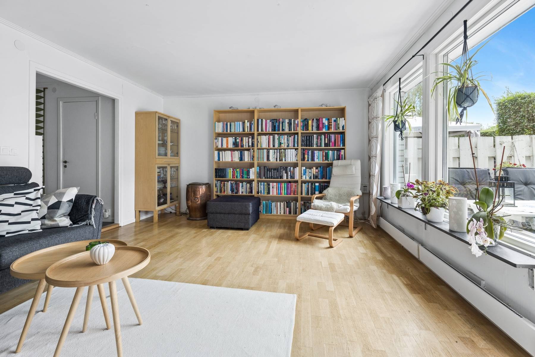 5 rum Radhus på Kälvestavägen 41A Vällingby Nälsta Stockholms kommun - bild 4