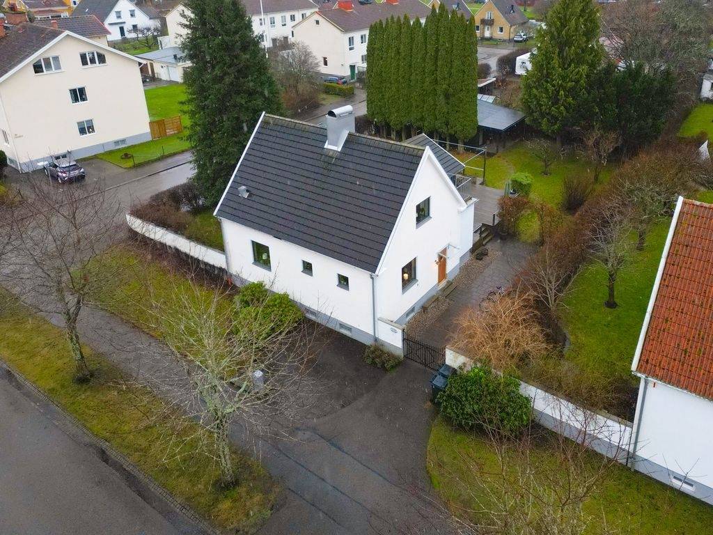 6 rum Villa på Erland Kafles väg 15 Lasarettsområdet Lidköpings kommun - bild 62