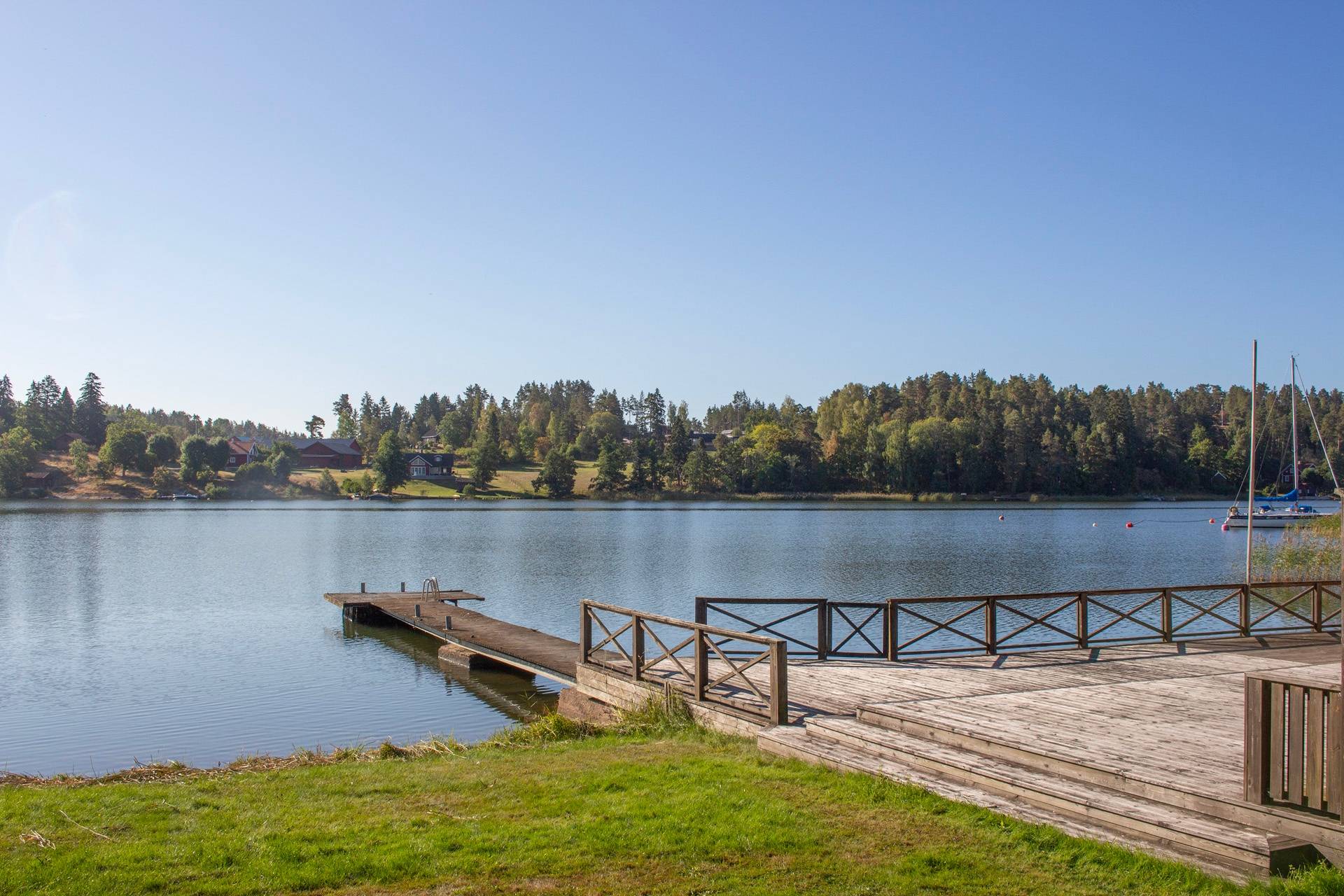 8 rum Vinterbonat fritidshus på Östervik 26-30 Roslagen - sjötomter Norrtälje kommun - bild 10