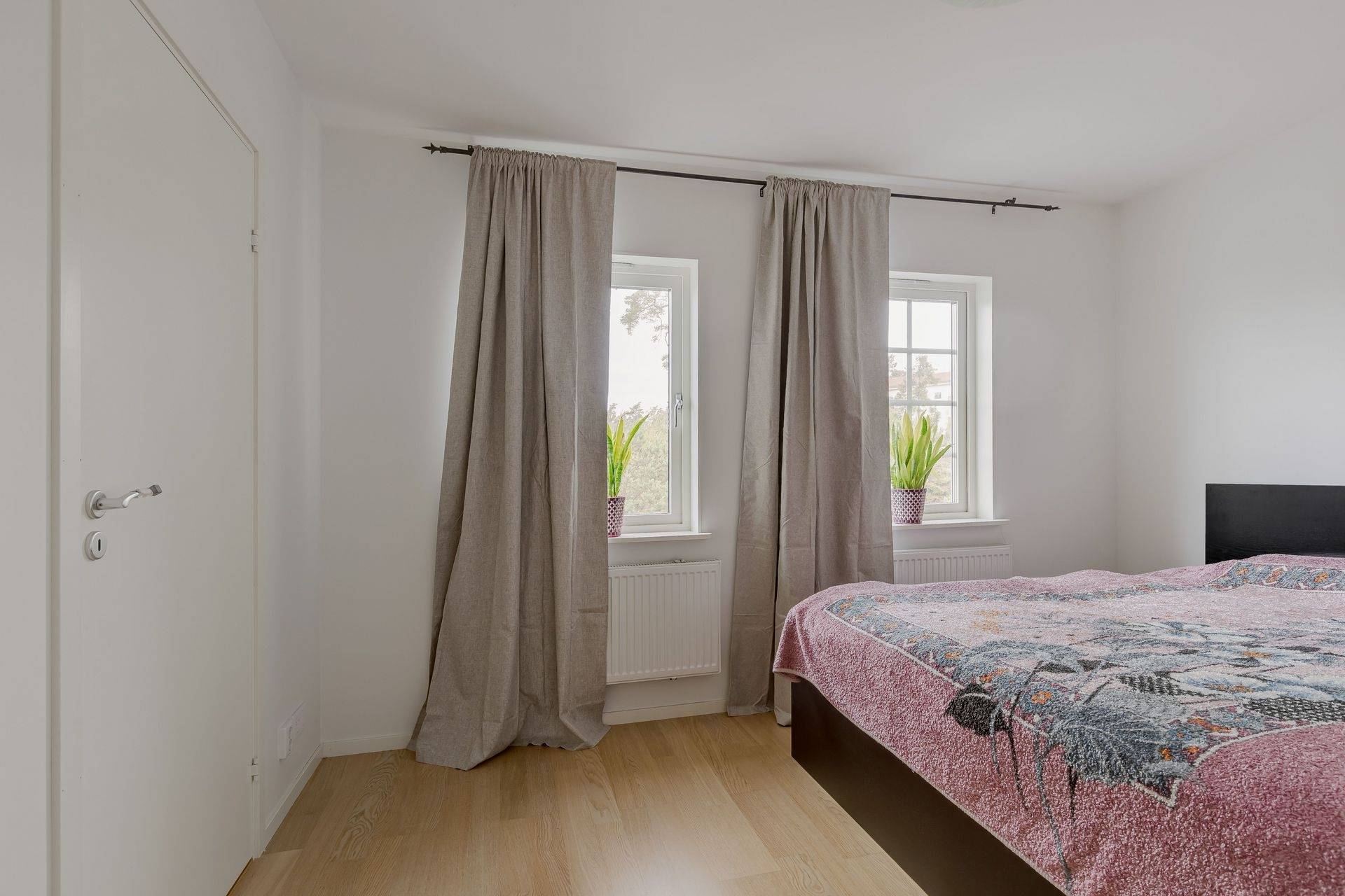 4 rum Radhus på Blåhallonvägen 27C Strängnäs Strängnäs kommun - bild 15