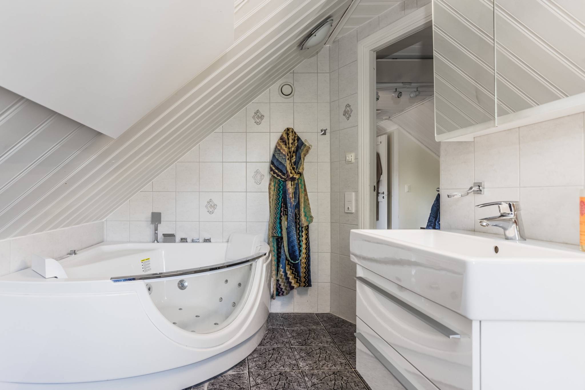 6 rum Villa på HAGBYVÄGEN 32 Gottsunda Österåkers kommun - bild 27
