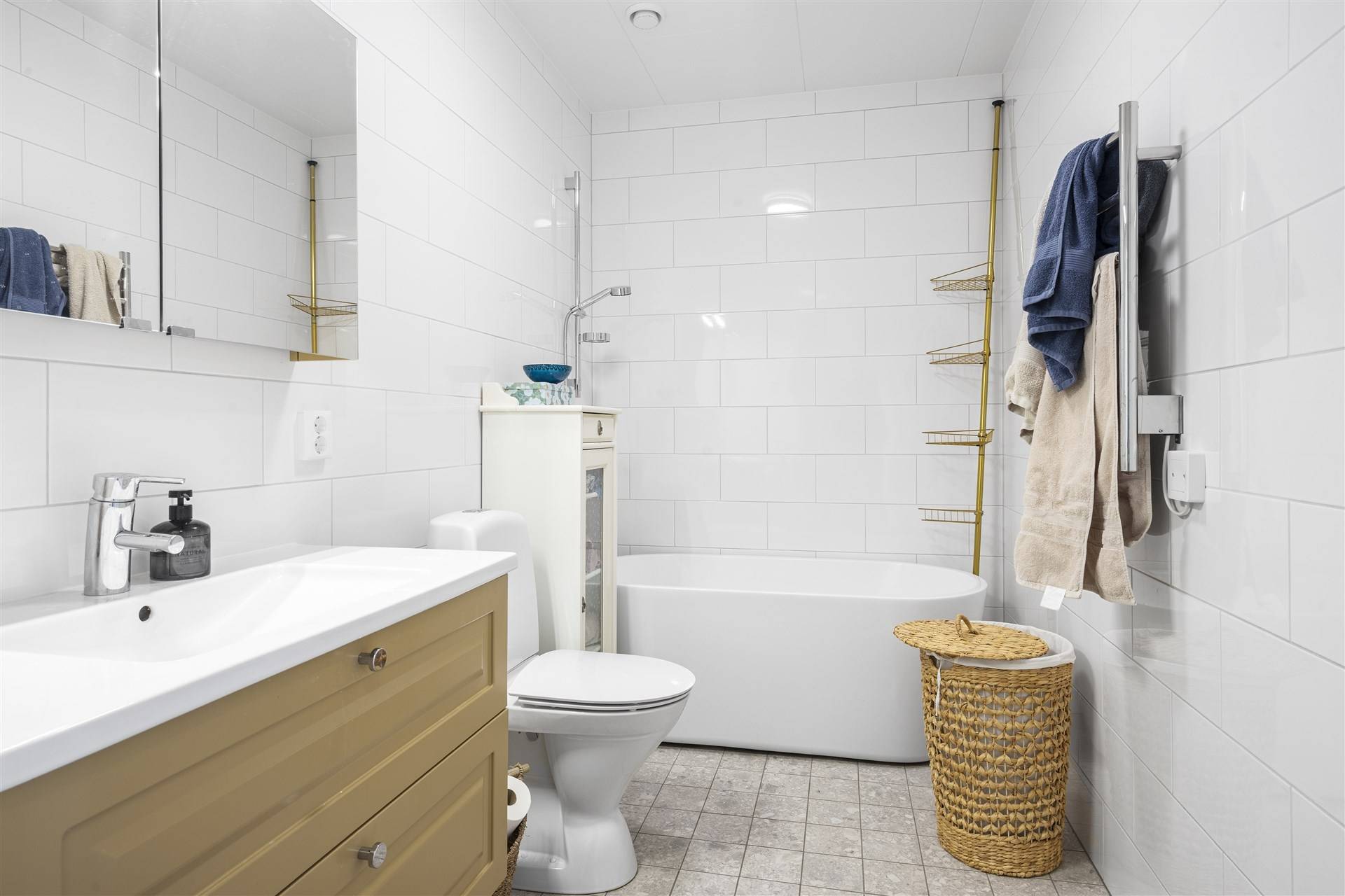 5 rum Radhus på Hägnadsgatan 53 Trädgårdsstaden Skövde kommun - bild 4