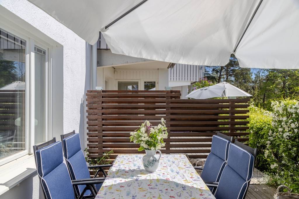 4 rum Par-/kedje-/radhus på Berguddsvägen 3 Saltsjöbaden Bergudden Nacka kommun - bild 3