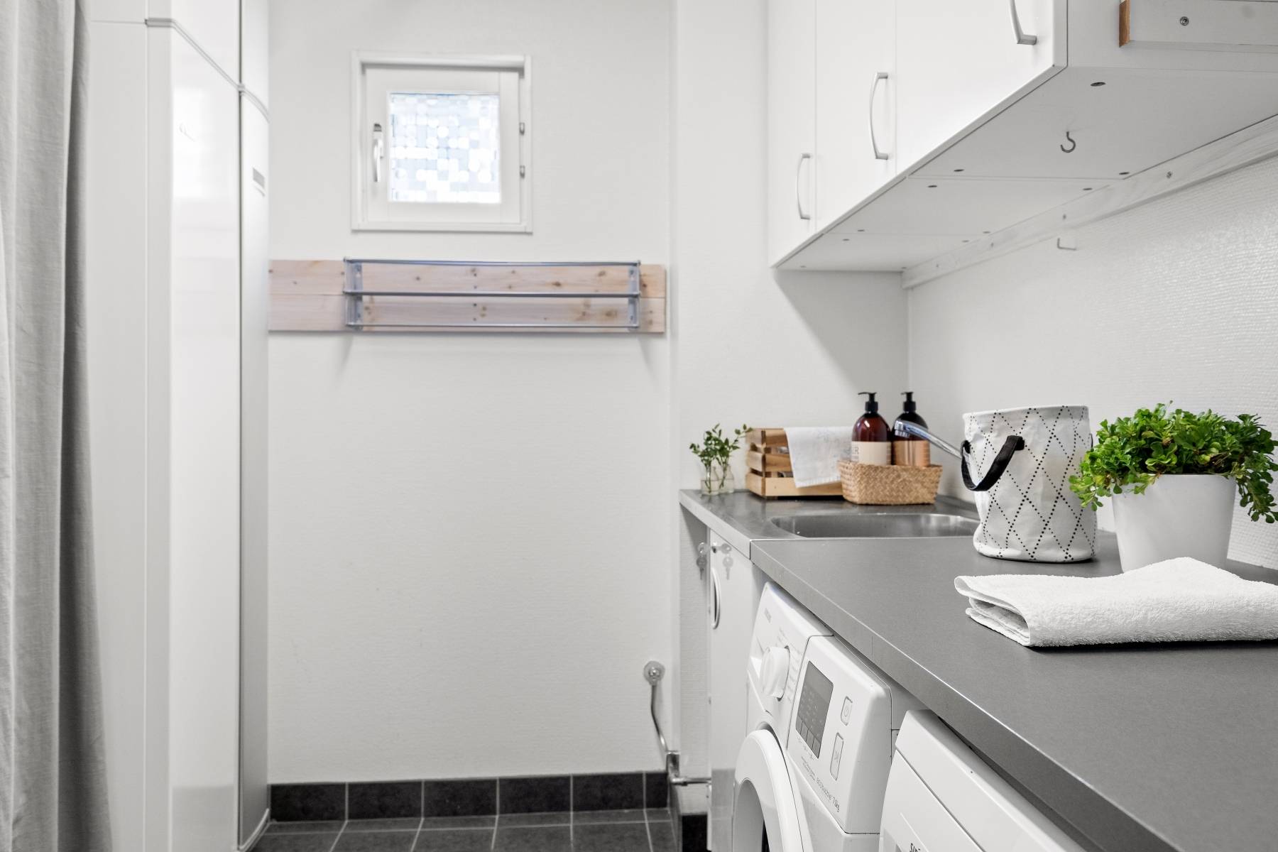 5 rum Radhus på Södra Atriumvägen 31 Kvisslingby Österåkers kommun - bild 16