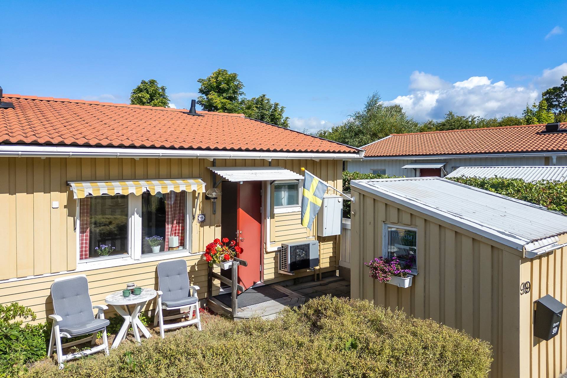2 rum Radhus på Blåsbacksvägen 99 Stenhamra Ekerö kommun - bild 2
