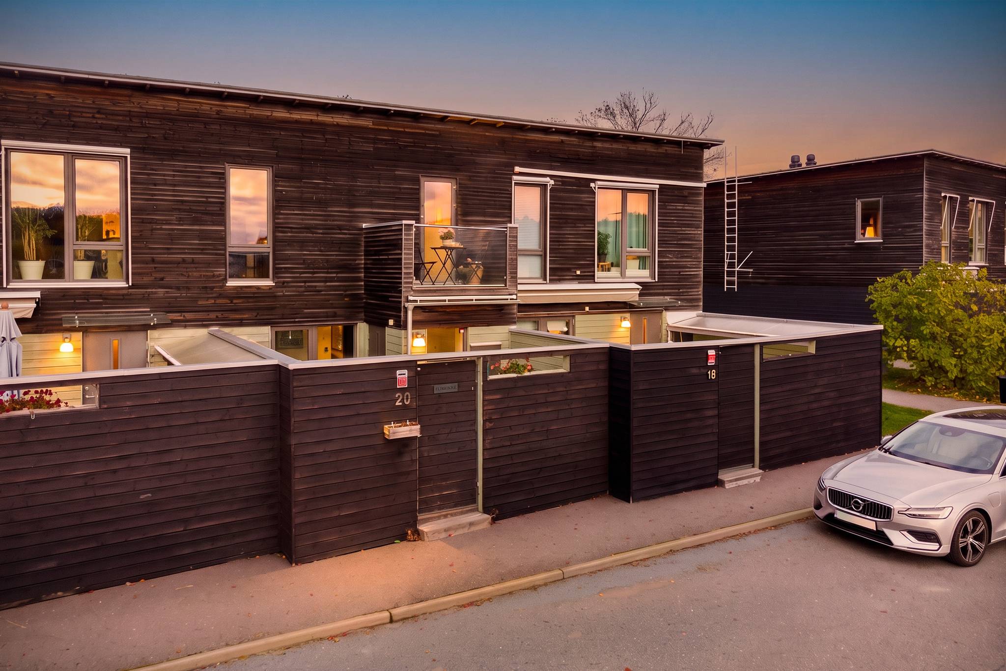 4 rum radhus på Prostgränd 20 Barkarby, Järfälla kommun - bild 1