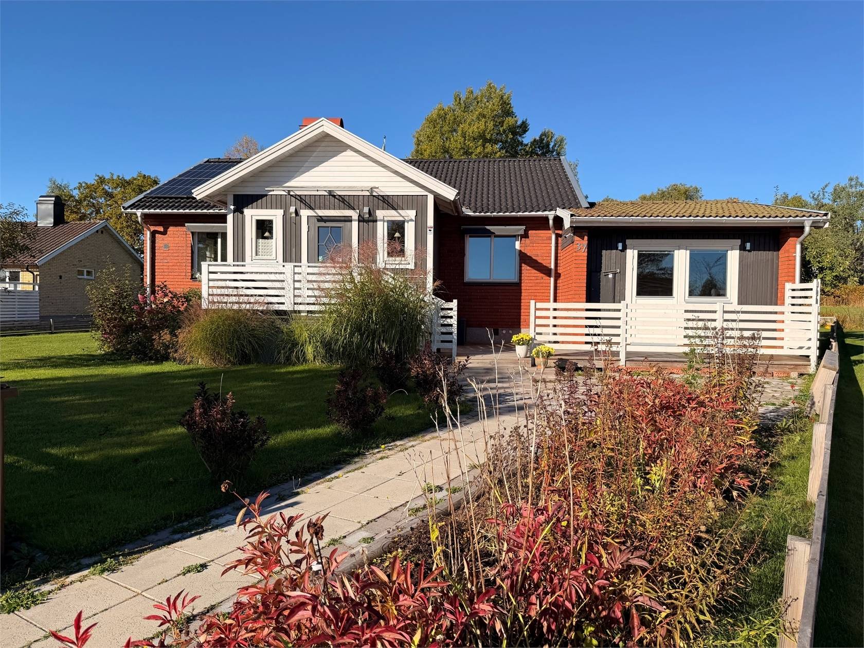 5 rum villa på Bergmästarvägen 37 Nora, Nora kommun - bild 1