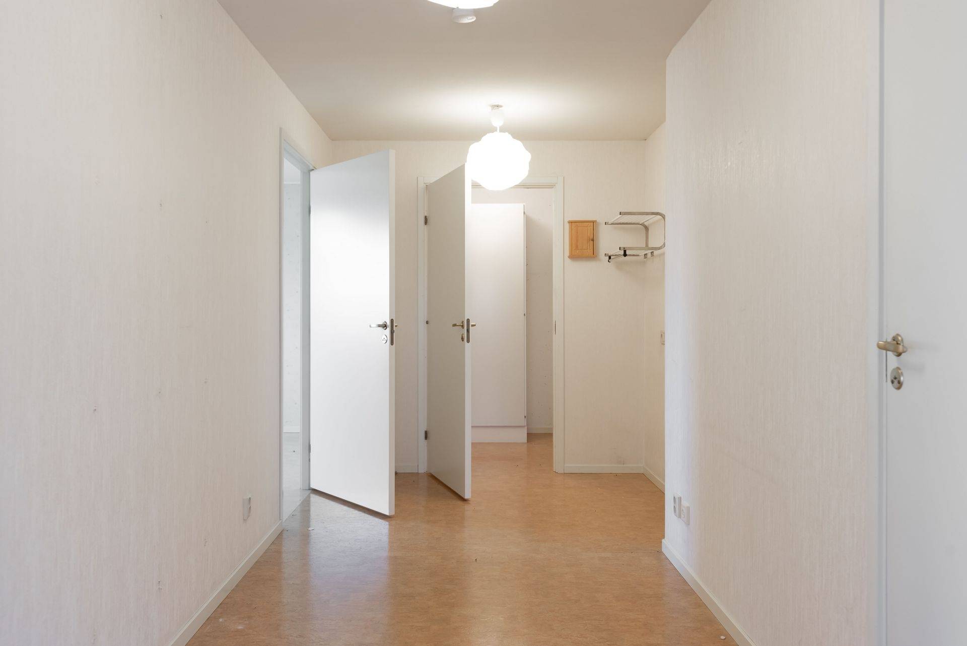 3 rum Lägenhet på Stockrosvägen 1 Gryta Västerås kommun - bild 2