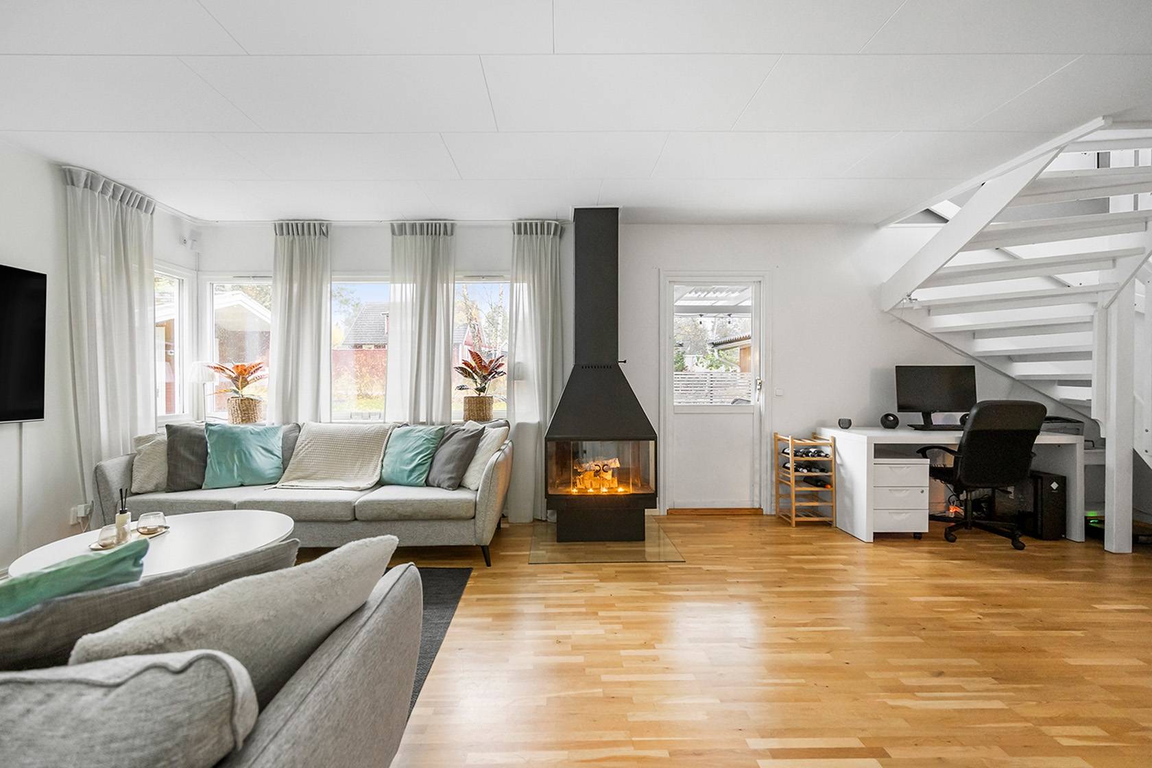 5 rum villa på Smultronvägen 7 Ormsta, Vallentuna kommun - bild 2