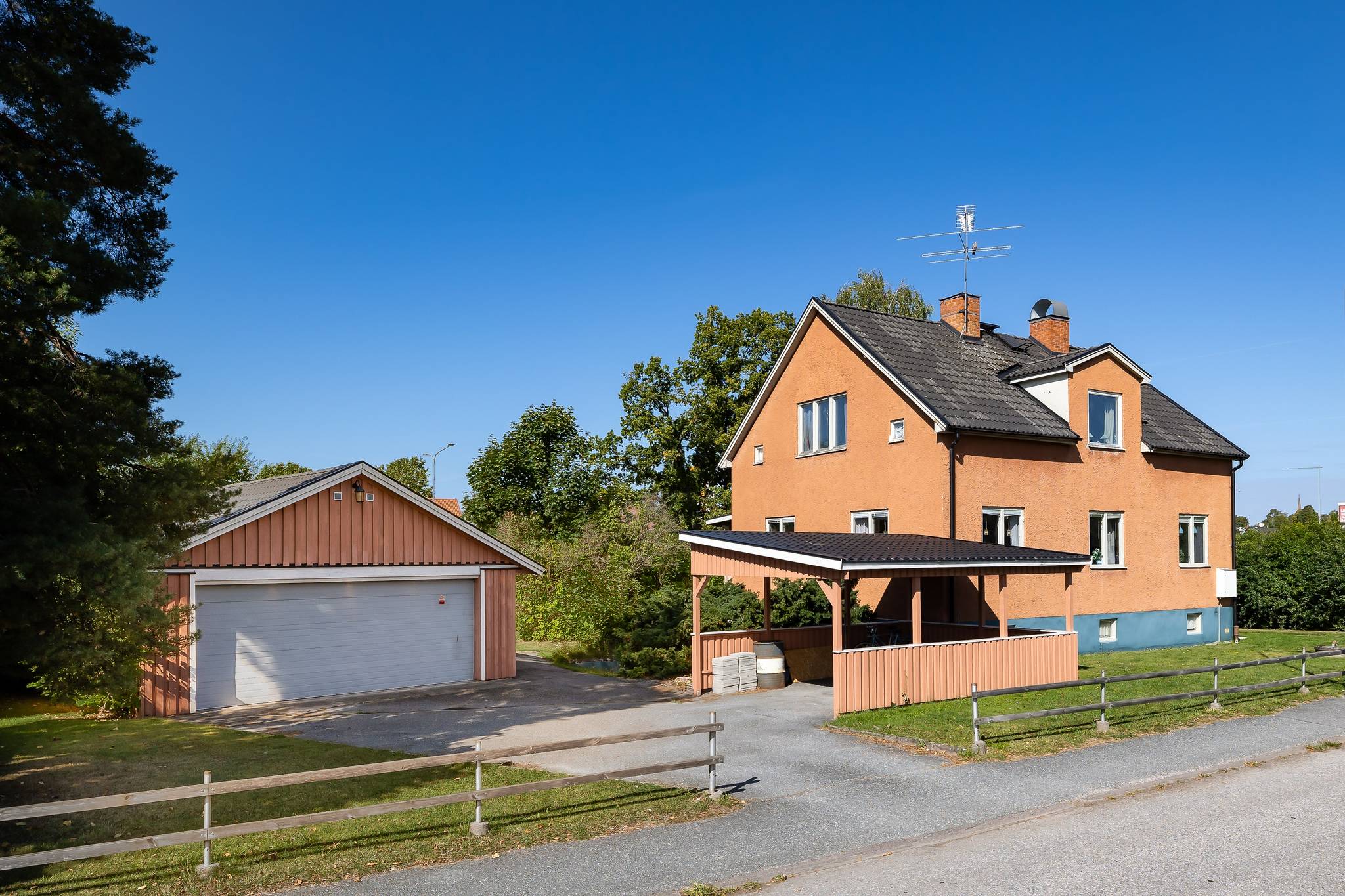 6 rum Villa på Bäckvägen 4 Lillån Örebro kommun - bild 1