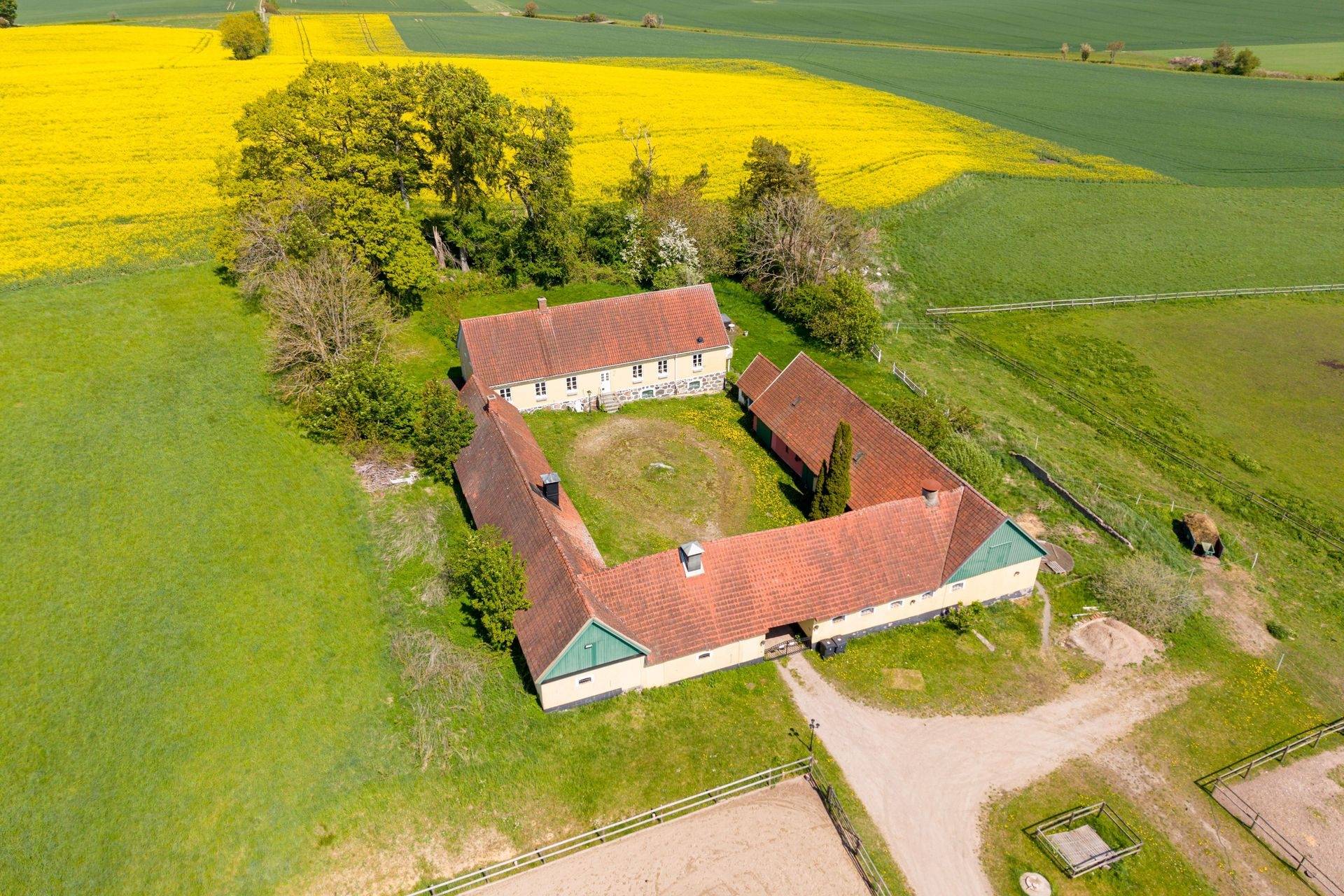 gård med jordbruk på Grönbyvägen 217-53 Grönby, Trelleborgs kommun - bild 2