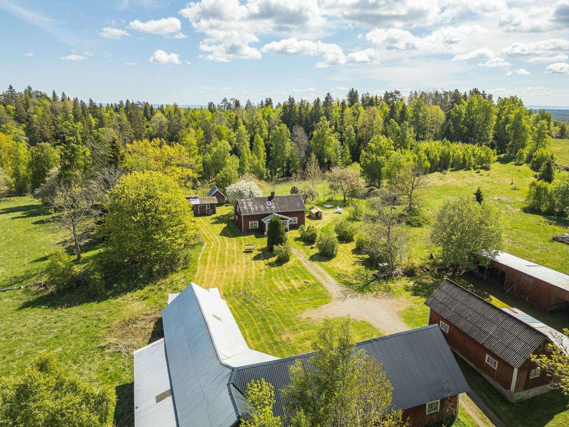 Gård/skog på Klämman 1 Tidaholms kommun - bild 34