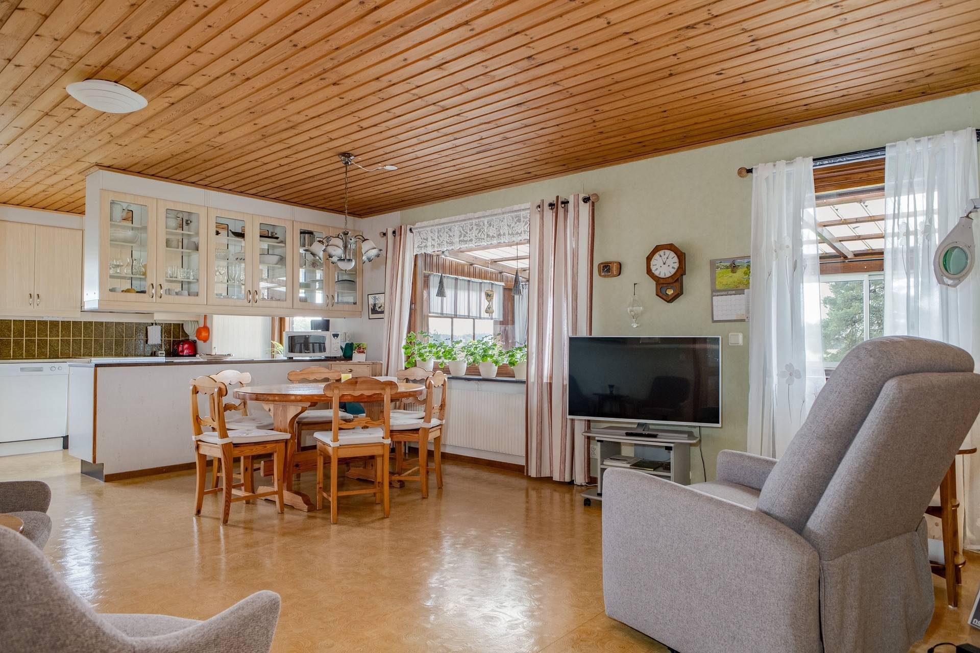 8 rum Villa på Busta 14 Odensvi Köpings kommun - bild 21