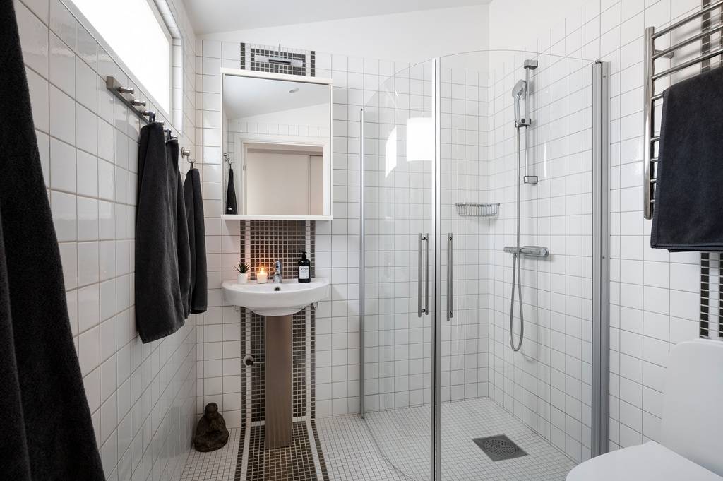 5 rum Parhus på Kvickensvägen 8 Farsta Stockholms kommun - bild 24
