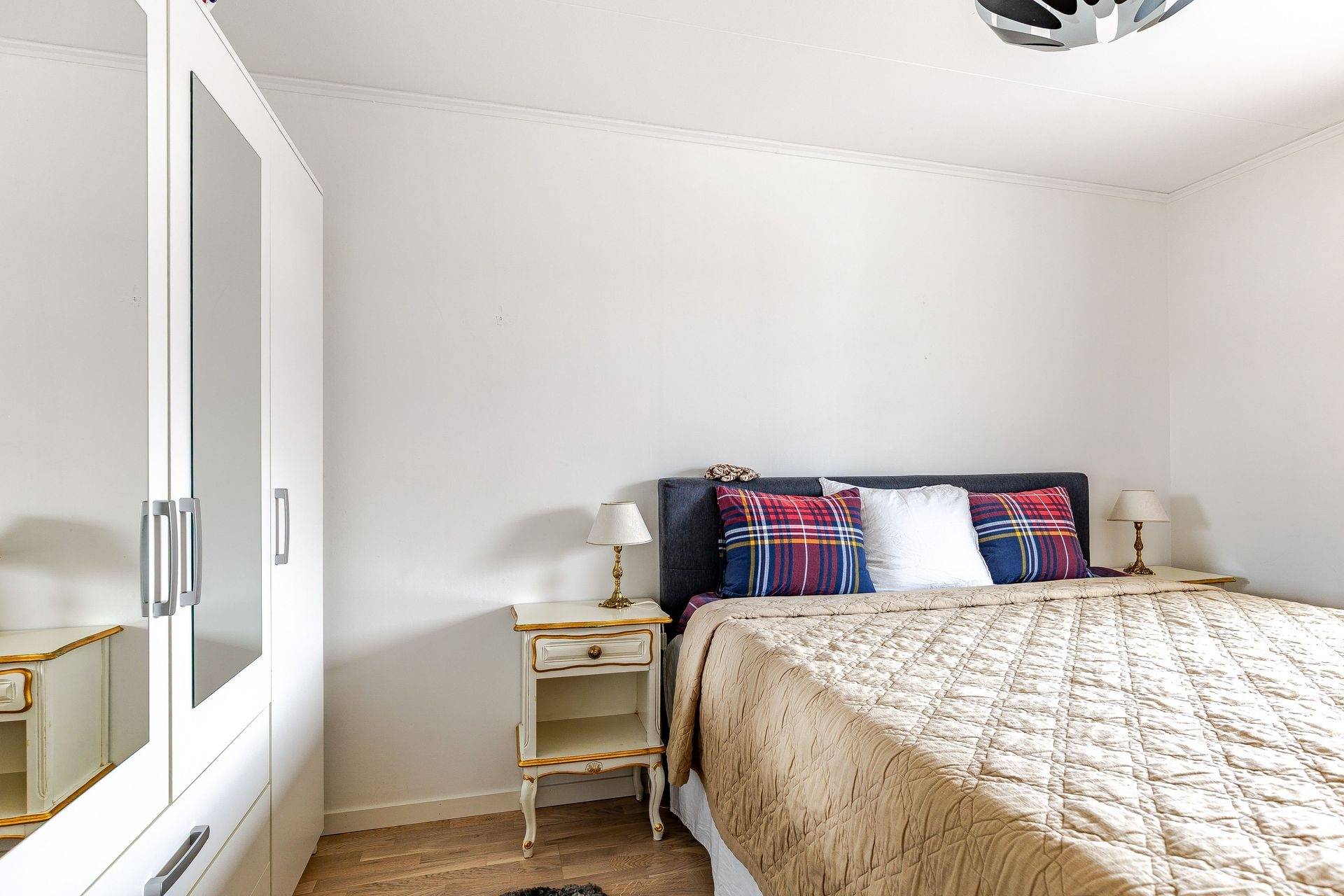 6 rum Radhus på Örtagårdsvägen 19 Ulvhäll/Fridhem Strängnäs kommun - bild 32