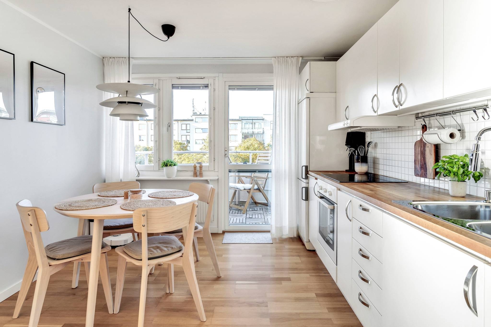 2.5 rum Lägenhet på Djäknegatan 24 Kapellgärdet Uppsala kommun - bild 2