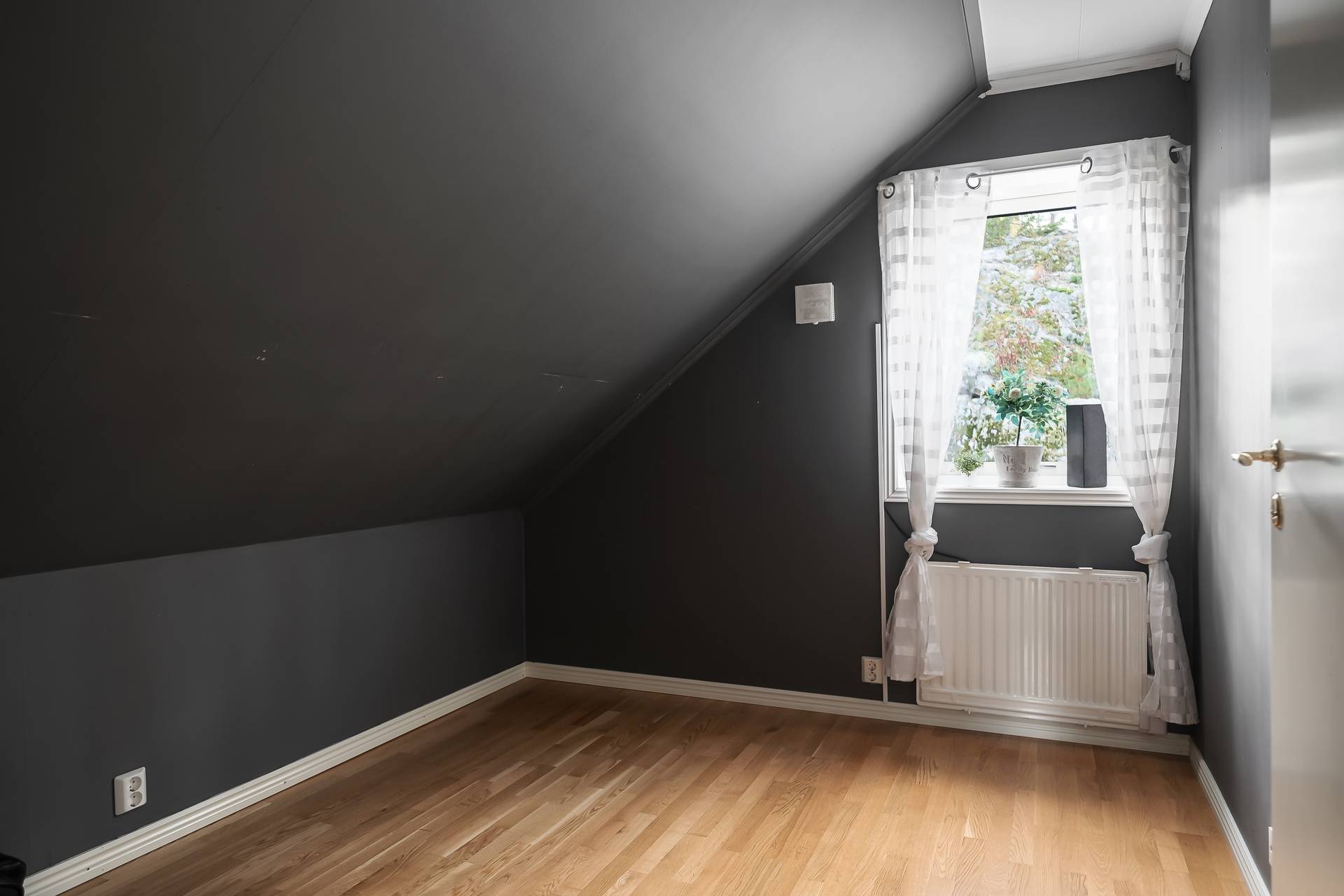 6 rum Villa på Skogstorp transjön 4 Hemfosa Haninge kommun - bild 23