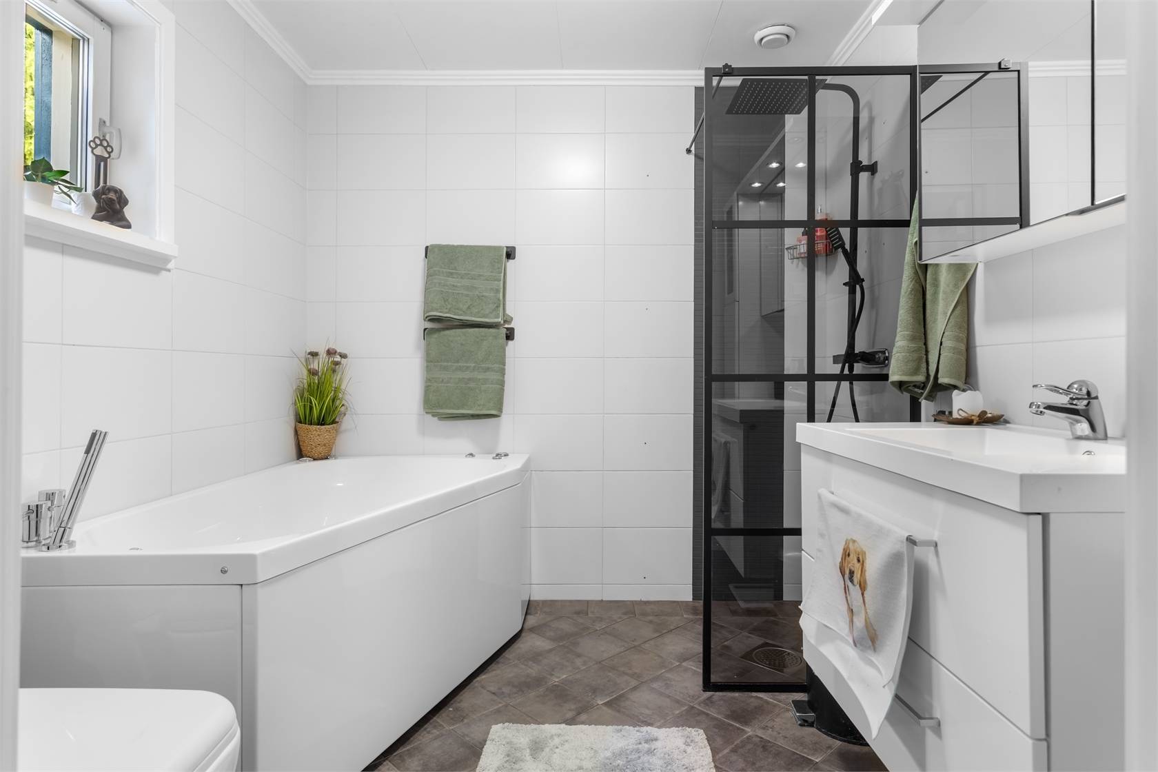 5 rum Villa på Mellanvägen 23 Uttran Botkyrka kommun - bild 20