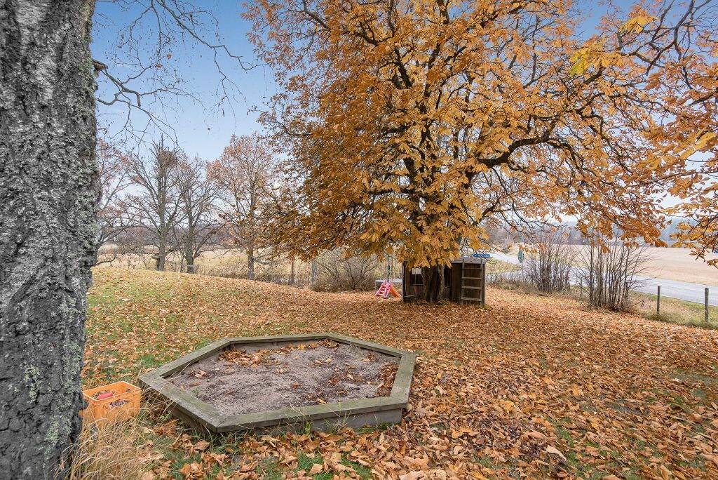 11 rum Villa på Edesta 31 Lantligt Södertälje kommun - bild 4