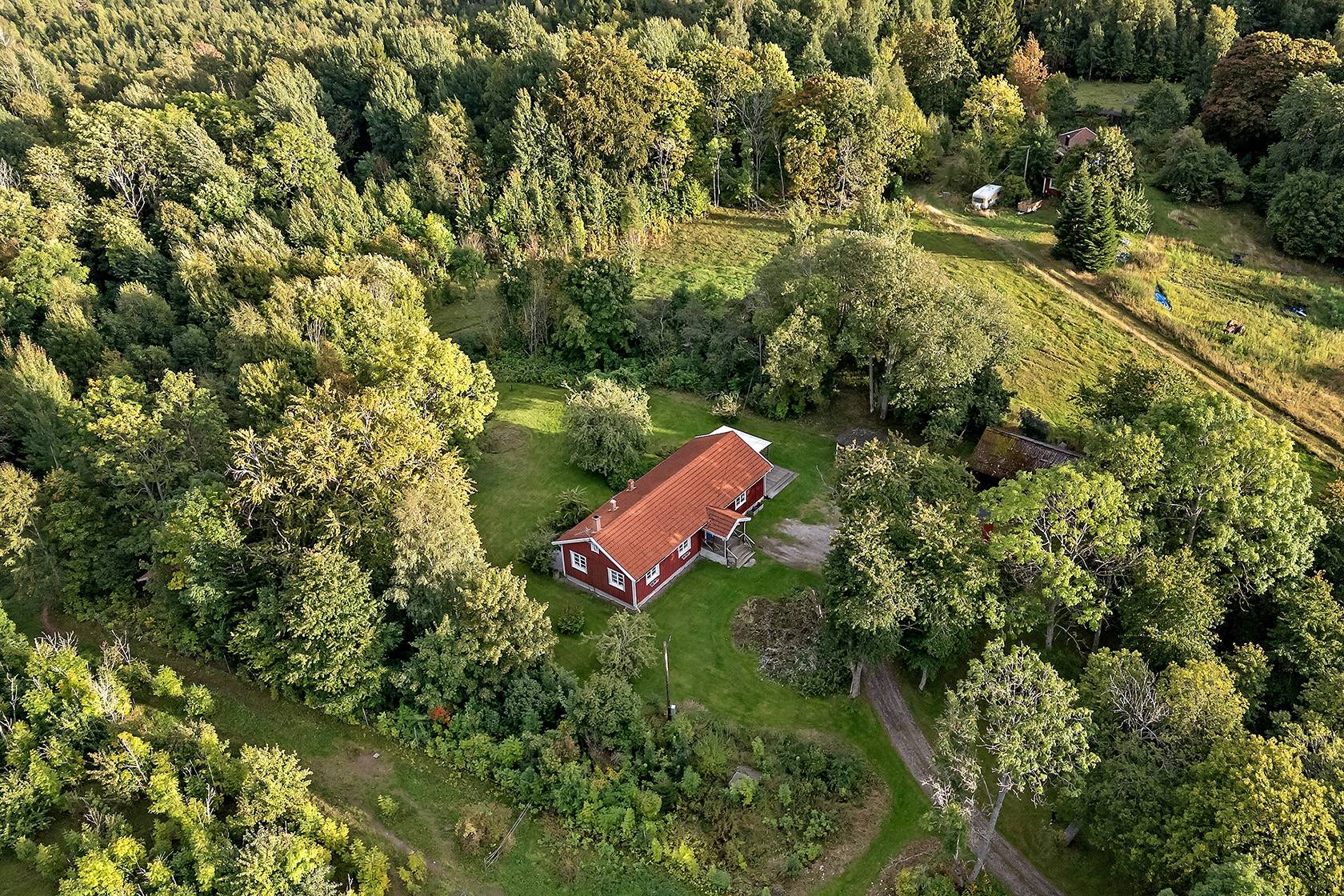 5 rum Gård utan jordbruk på Hjulåsen 625 Garphyttan Örebro kommun - bild 28