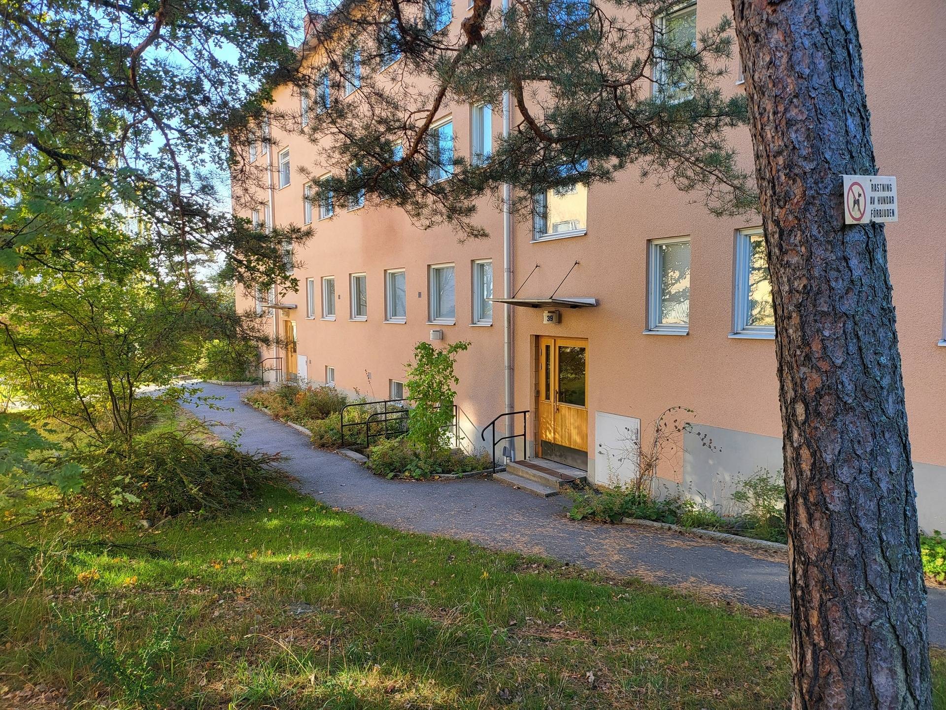 2.5 rum Lägenhet på Lidköpingsvägen 39 Hammarbyhöjden Stockholms kommun - bild 1
