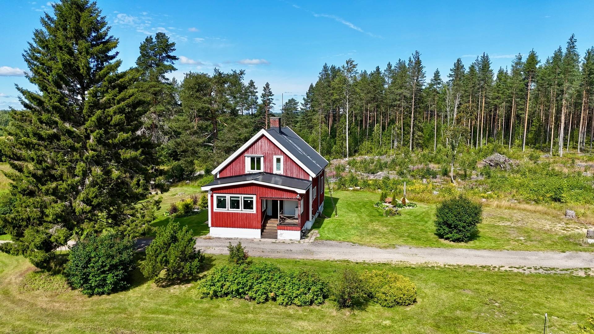 gård med jordbruk på Svarttjärn 120 Bursiljum, Skellefteå kommun - bild 2