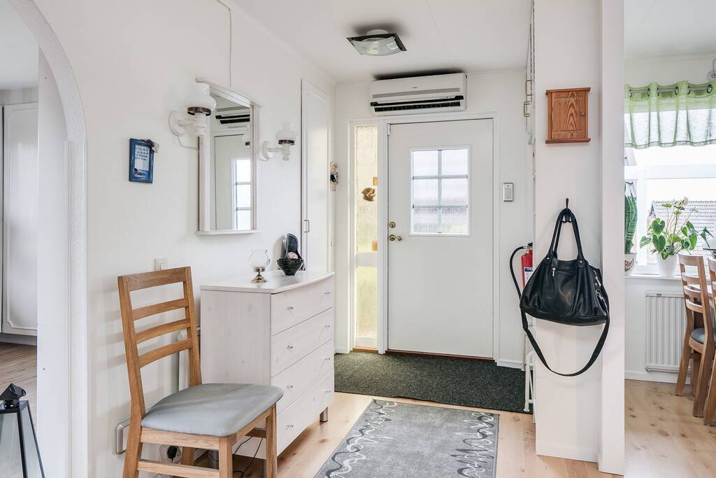 8 rum Villa på Lektorsvägen 18 ULRICEHAMN Ulricehamns kommun - bild 2