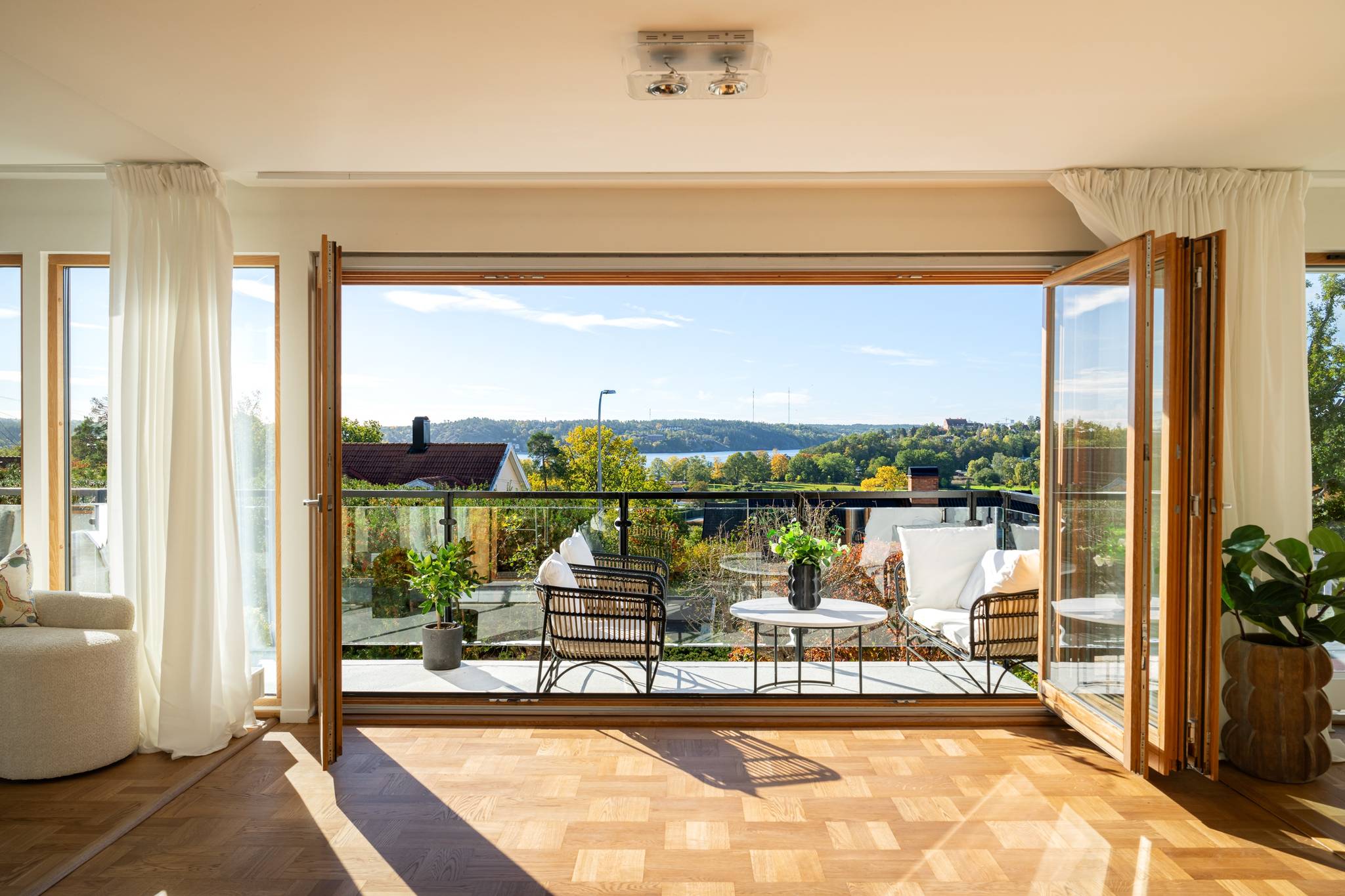 villa på Söderkroken 9 Stockholm - Lidingö, Lidingö kommun - bild 1