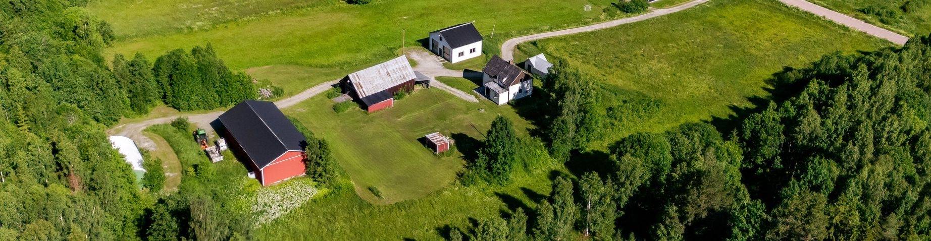 5 rum Gård utan jordbruk på Rönningen 227 Torpshammar Ånge kommun - bild 77