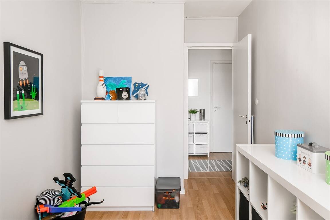 4 rum Lägenhet på Drottning Kristinas väg 81 Marieholm Mariestads kommun - bild 15