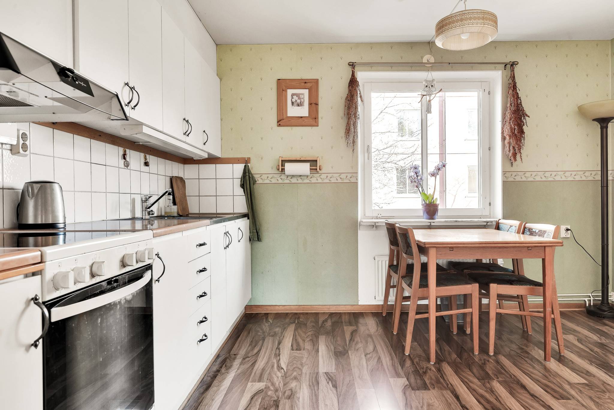 4 rum Lägenhet på Eksätravägen 106 Vårdsätra Uppsala kommun - bild 2