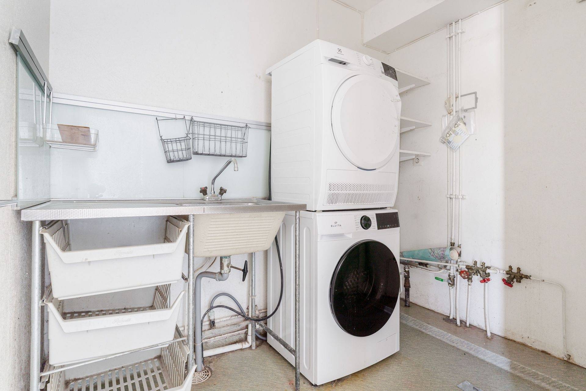 4 rum Parhus på Plåtverksgatan 108 Bäckby Västerås kommun - bild 13