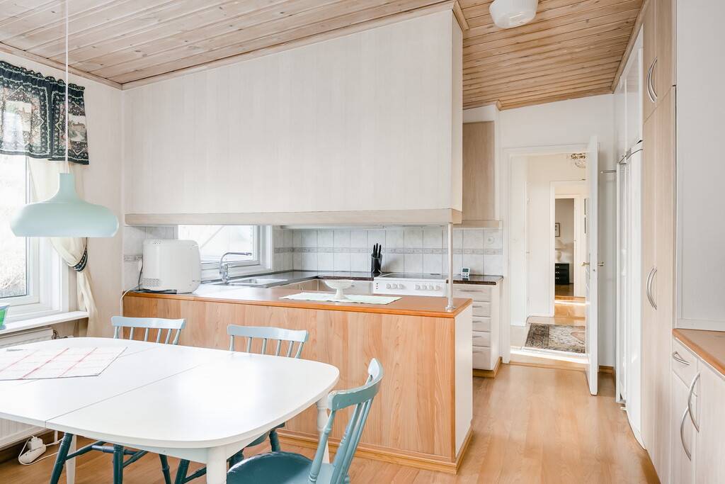 8 rum Villa på Mariestadsvägen 55 Norrmalm Skövde kommun - bild 28
