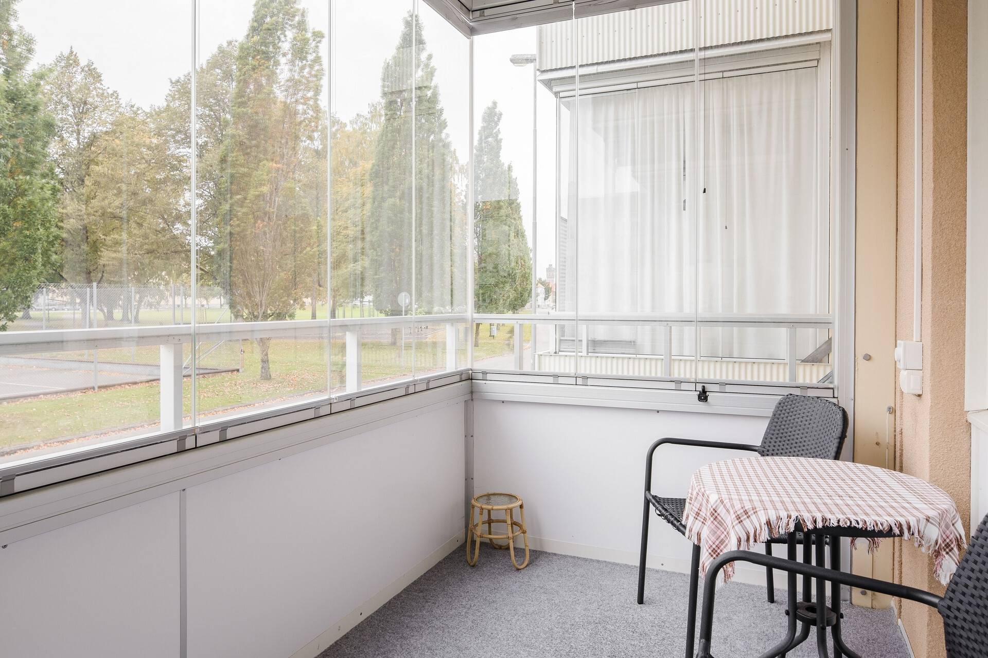 2 rum Lägenhet på Majorsallén 24 B Gamla staden Lidköpings kommun - bild 2