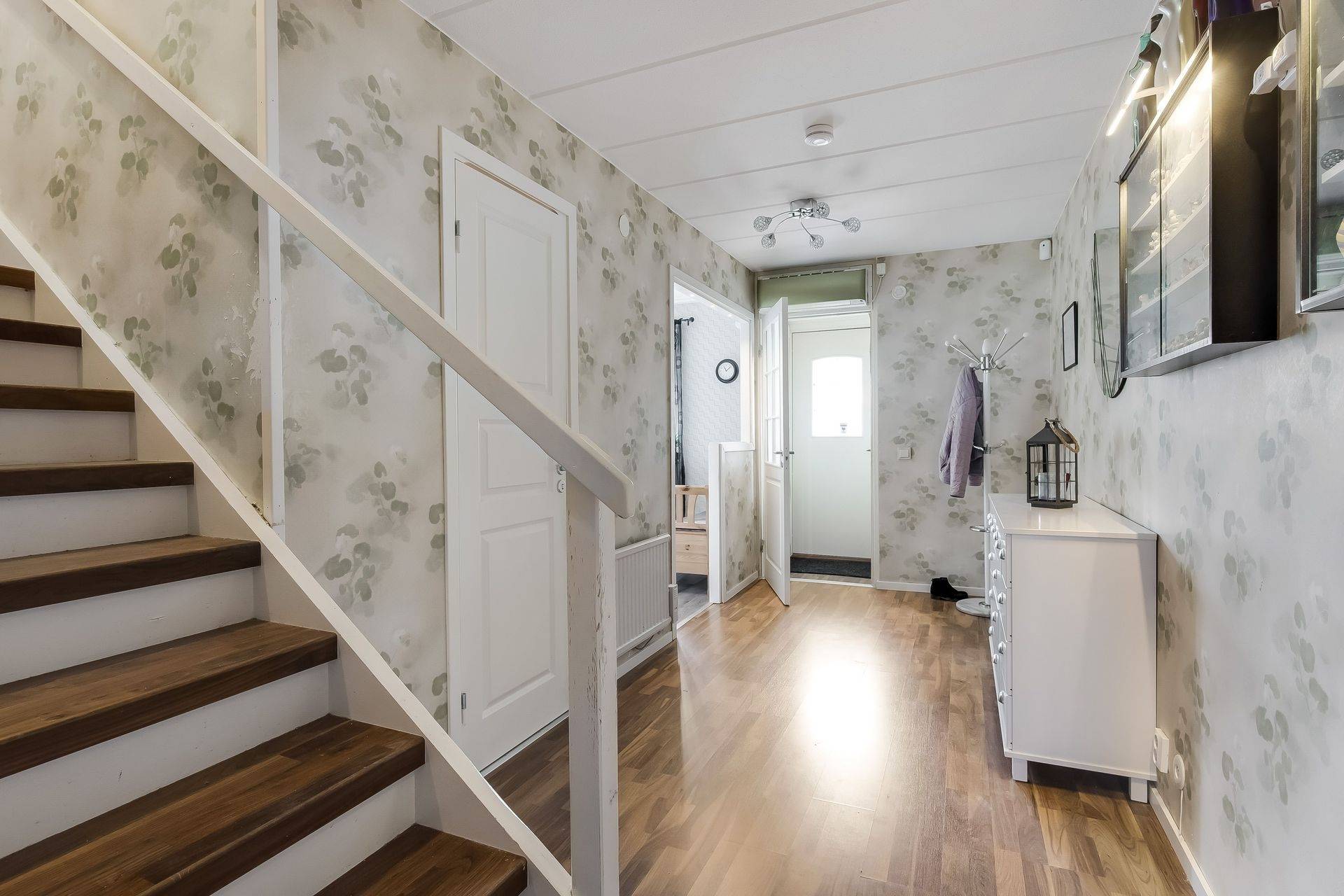4 rum Radhus på Albanovägen 4C Hällby Eskilstuna kommun - bild 6