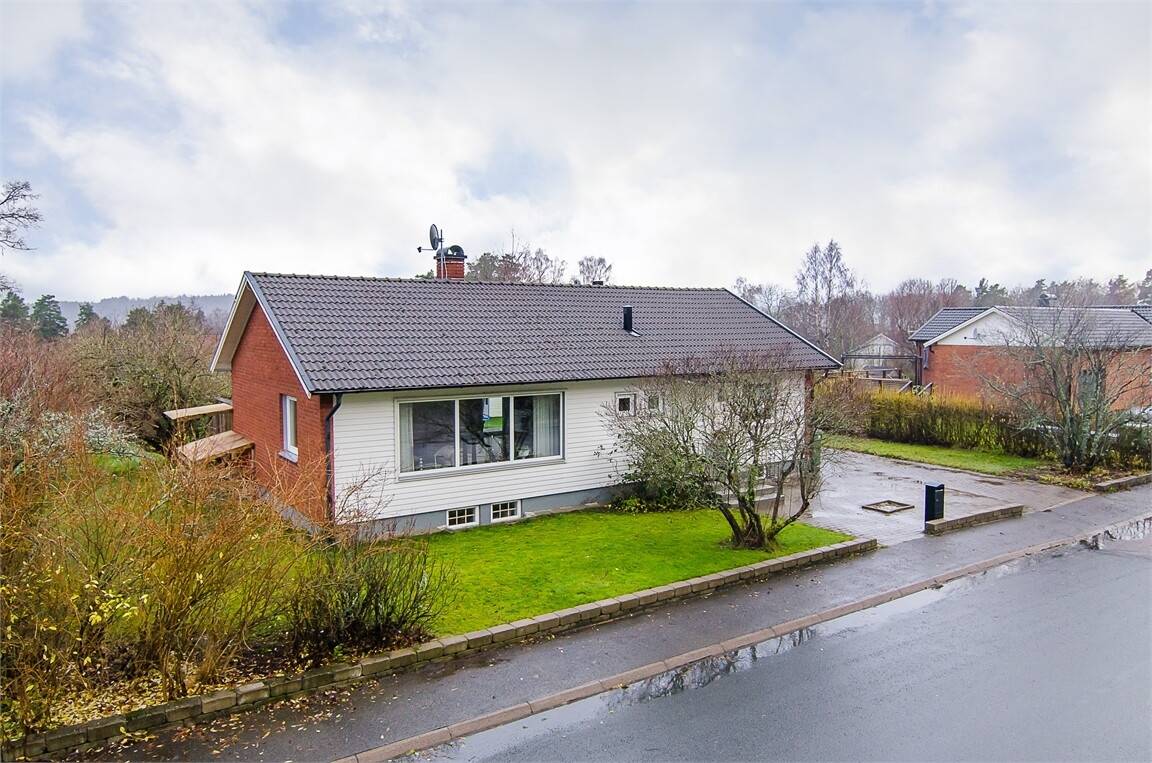 7 rum Villa på Göransbergsvägen 52 Huskvarna Jöransberg Jönköpings kommun - bild 4