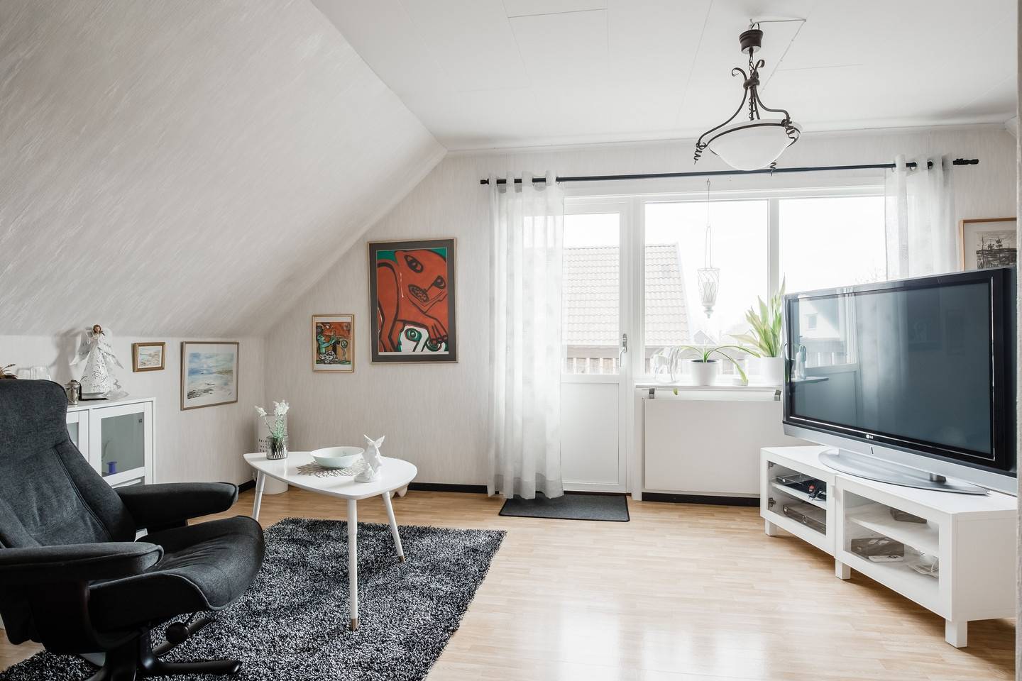 6 rum Villa på Kaptensvägen 13 Almedal Hjo kommun - bild 17