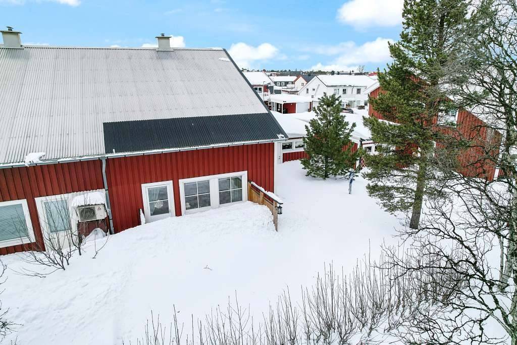 5 rum Parhus på Satellitvägen 9 Lombolo Kiruna kommun - bild 2