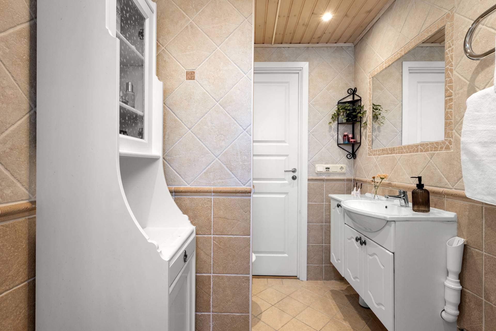 123 m² Villa på Renlavsgången 116 Krusboda Tyresö kommun - bild 44