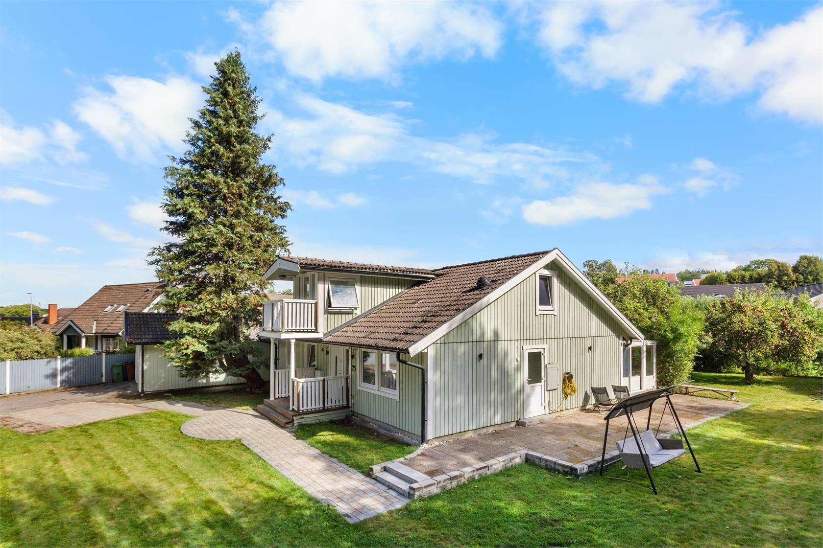 7 rum villa på Hasselvägen 25 Tumba, Botkyrka kommun - bild 3