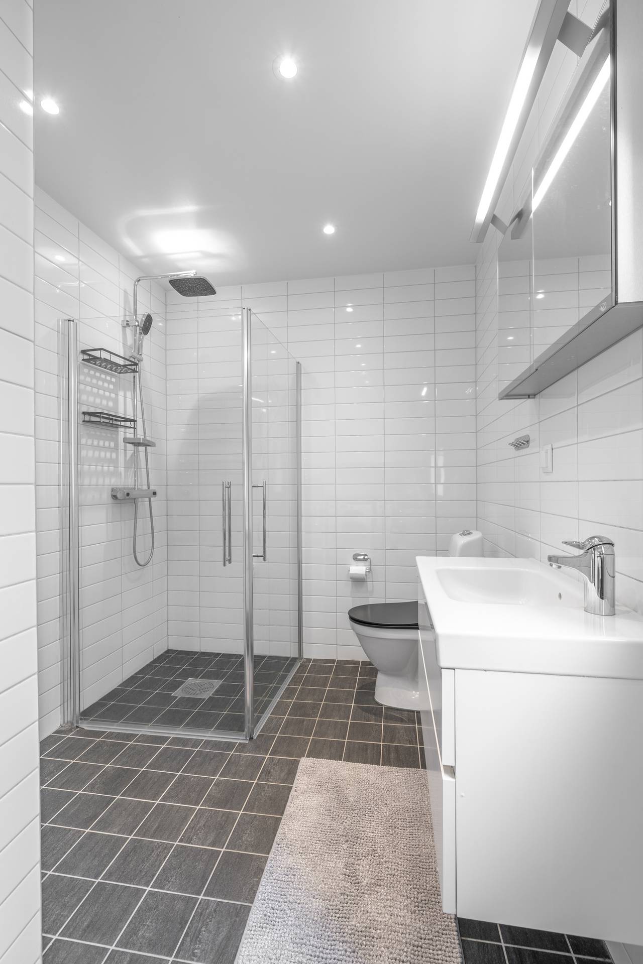 5 rum Parhus på Berguddsvägen 32A Hässelby Södra Villastad Stockholms kommun - bild 18
