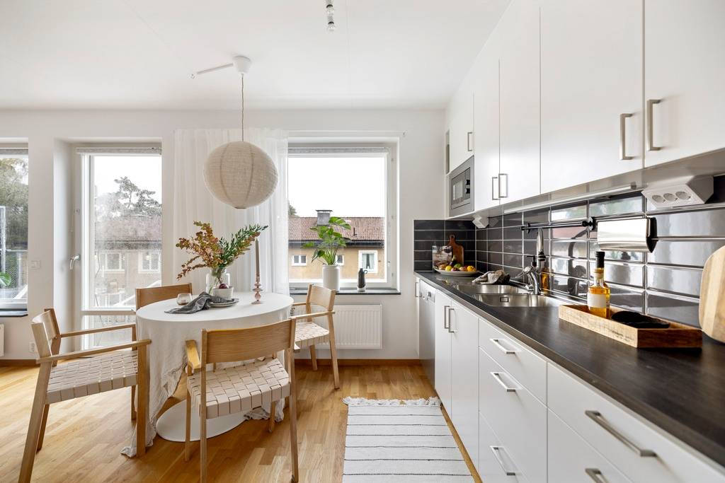 3 rum Lägenhet på Kärrtorpsvägen 24D, 4 tr Johanneshov - Kärrtorp Stockholms kommun - bild 11