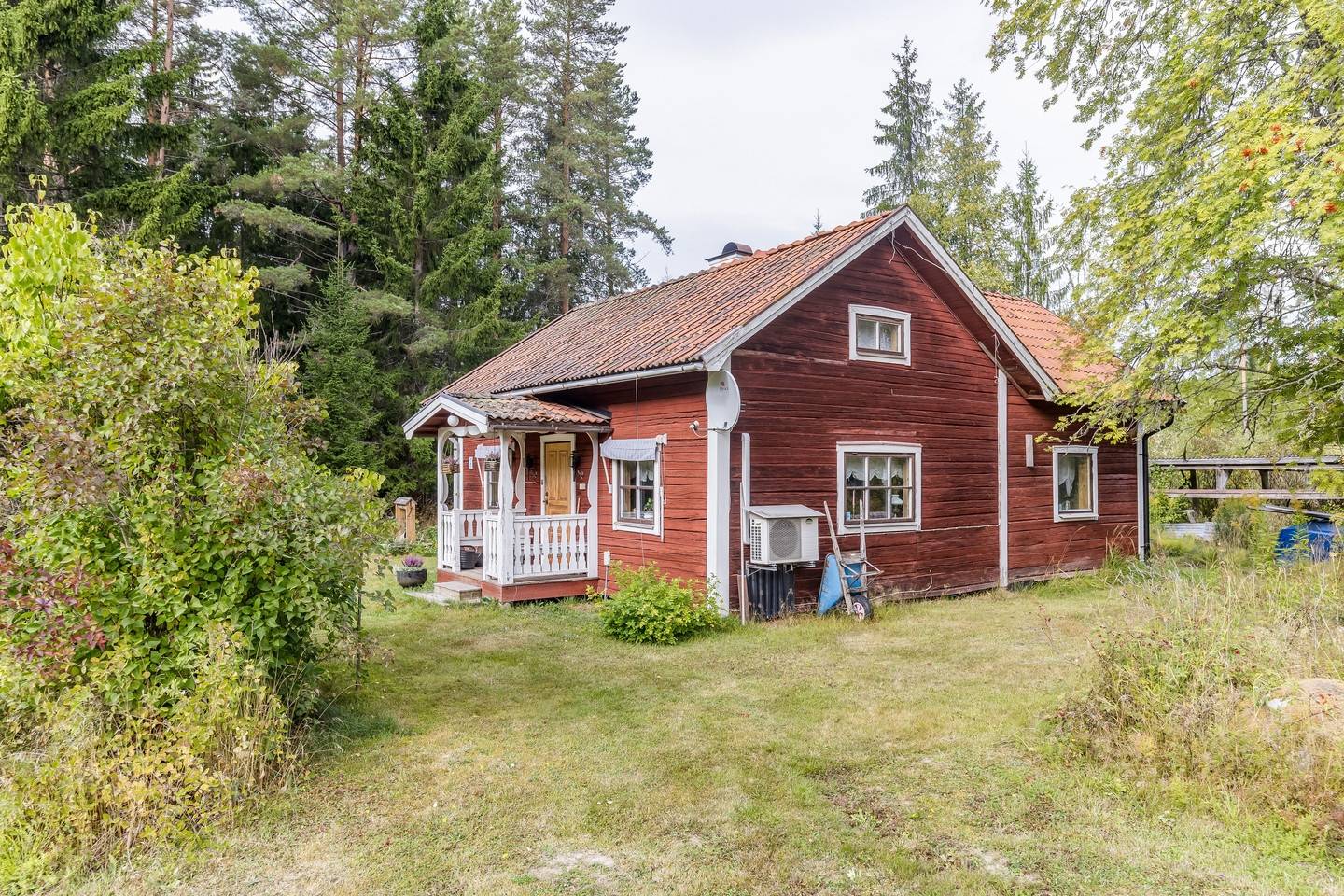 vinterbonat fritidshus på Korsheden 43 Söderbärke, Smedjebackens kommun - bild 4