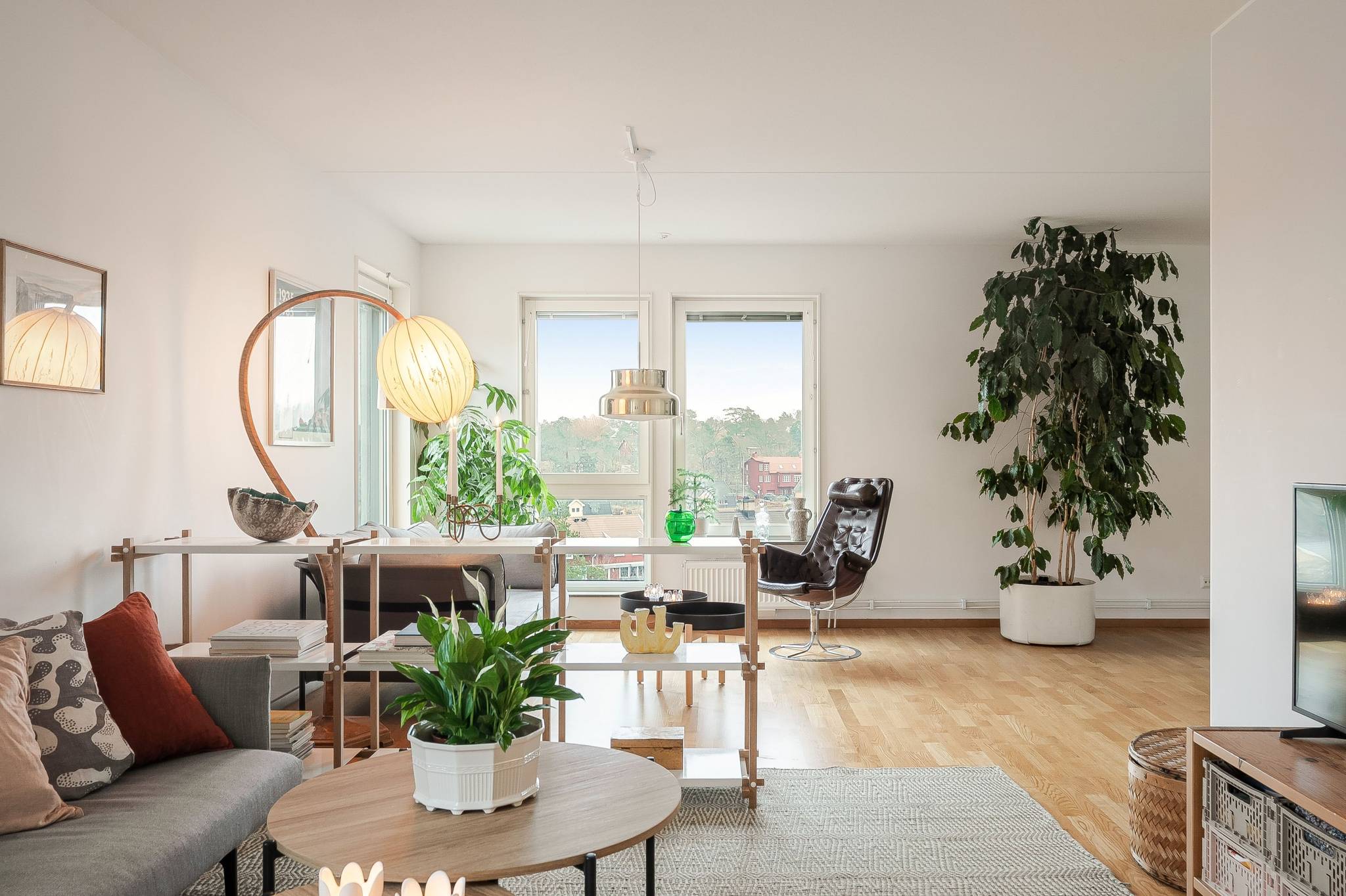 5 rum Lägenhet på Gustavsbergs allé 32 Porslinskvarteren Värmdö kommun - bild 2