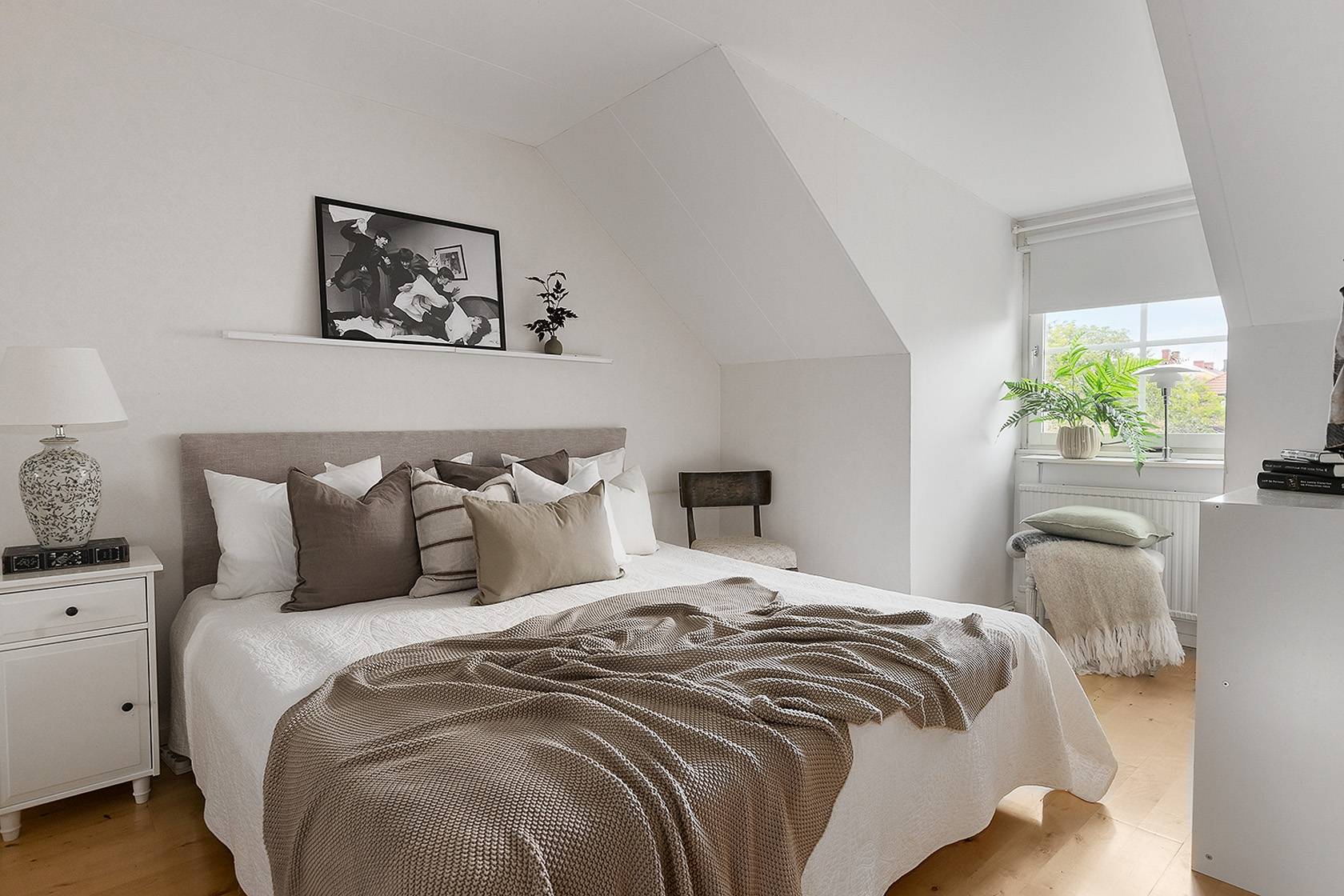 5 rum Radhus på Norensbergsgatan 26 Öster Örebro kommun - bild 27