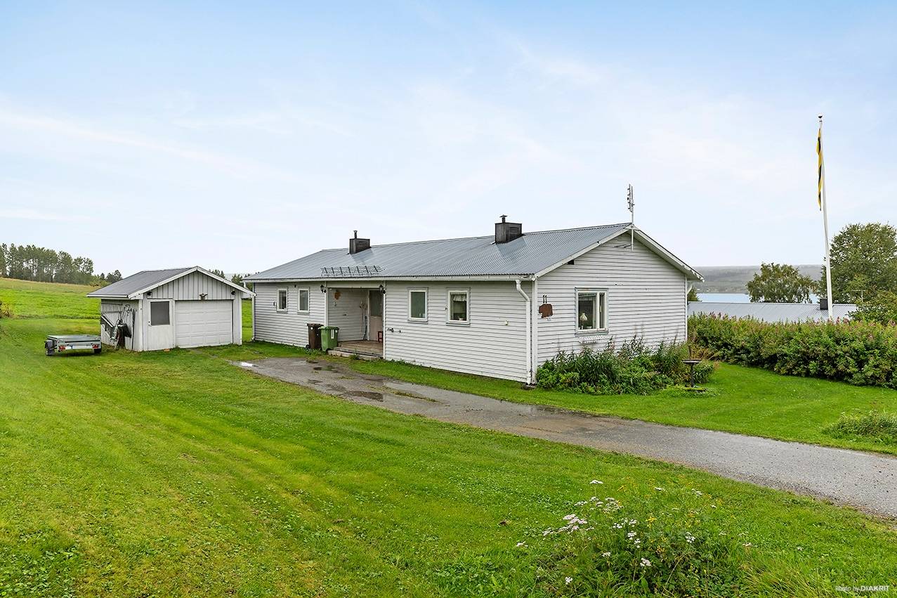 5 rum villa på Skolvägen 11B , Strömsunds kommun - bild 1